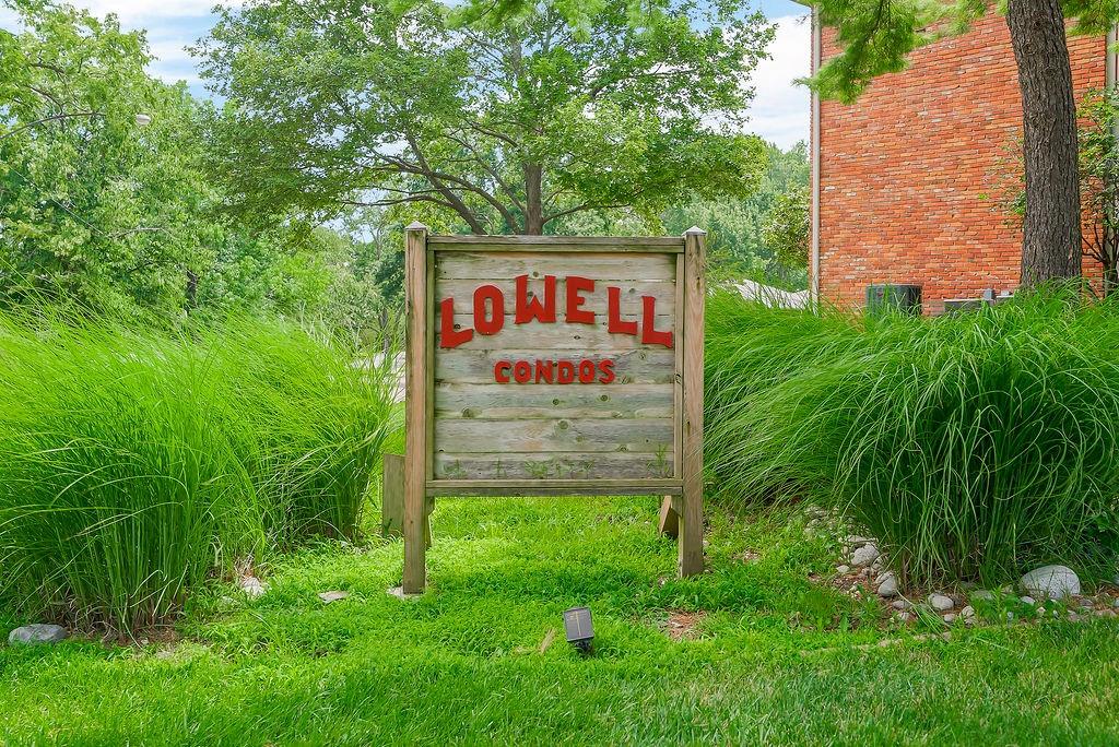 Photo of 8221 Santa Fe Drive #12 Overland Park KS 66204