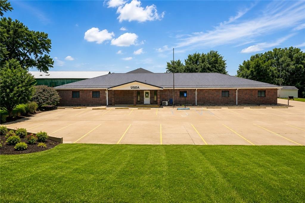 Photo of 118 W Davis Street Mound City MO 64470