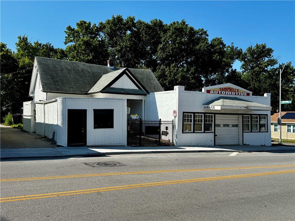 Photo of 517 W 75th Street Kansas City MO 64114