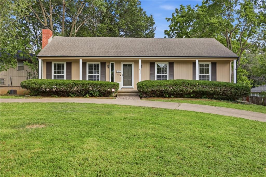 Photo of 6301 E 109th Terrace Kansas City MO 64134