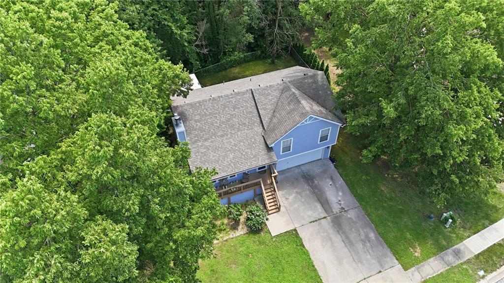 Photo of 403 Woodland Avenue Smithville MO 64089
