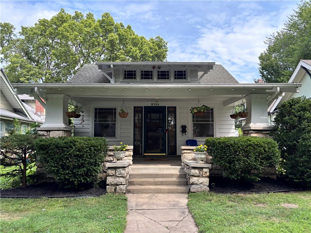 Photo of 5733 Kenwood Avenue Kansas City MO 64110