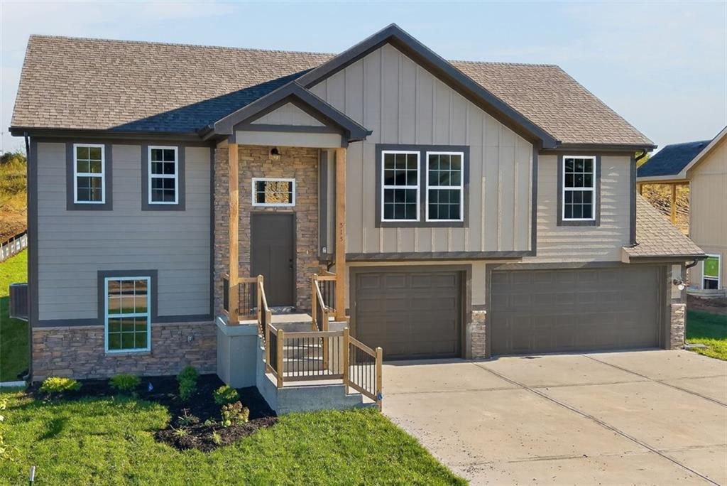 Photo of 515 Skyview Lane Liberty MO 64068