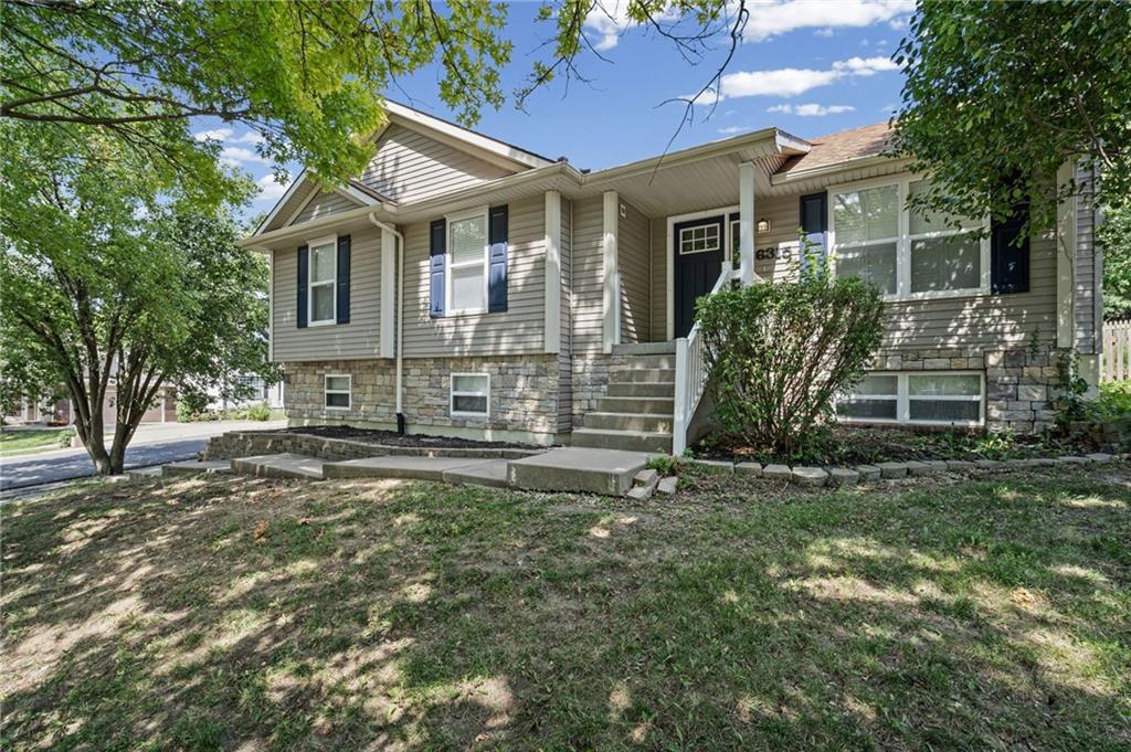 Photo of 6315 N Quincy Avenue Kansas City MO 64119