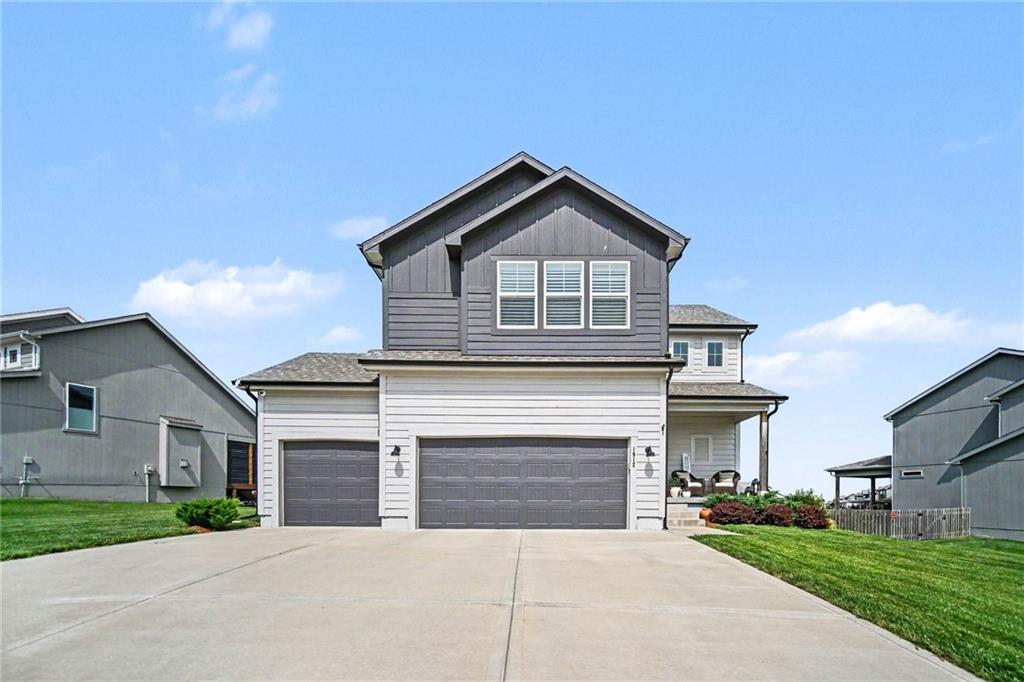 Photo of 1912 SW Merryman Drive Lee's Summit MO 64082