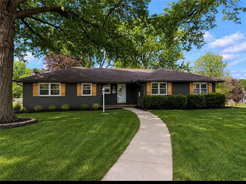 Photo of 6100 Englewood Avenue Raytown MO 64133