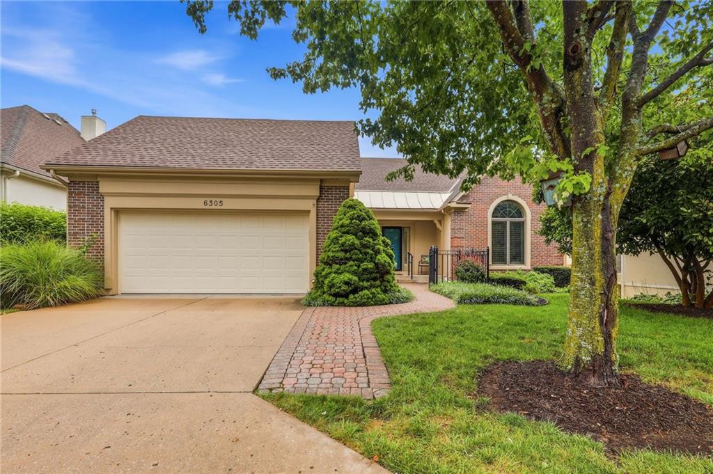 Photo of 6305 W 92 Street Overland Park KS 66212