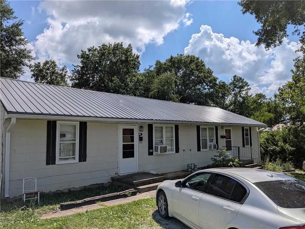 Photo of 301-303 E McKissock Street Knob Noster MO 65336