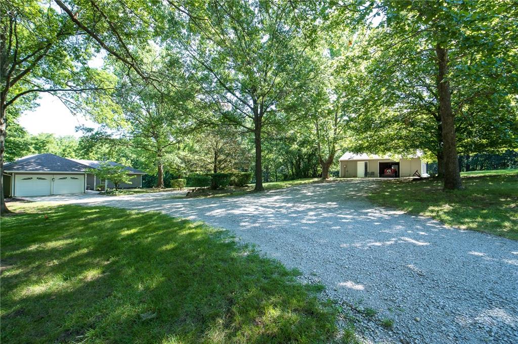 Photo of 9819 Howard Road Lee's Summit MO 64086