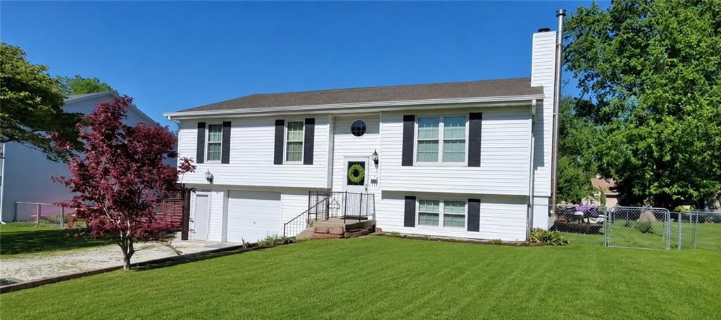 Photo of 103 S Paul Drive Sibley MO 64088