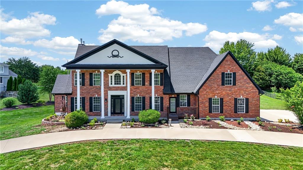 Photo of 20 SE Meadowbrook Drive Lee's Summit MO 64082