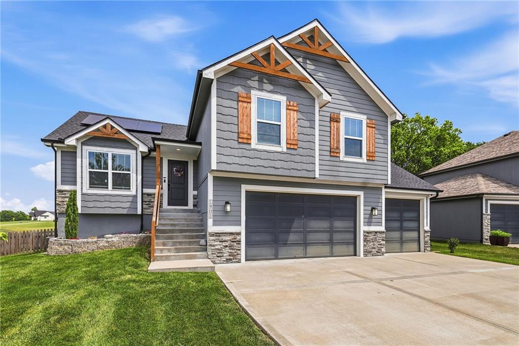 Photo of 1901 Verbena Avenue Greenwood MO 64034
