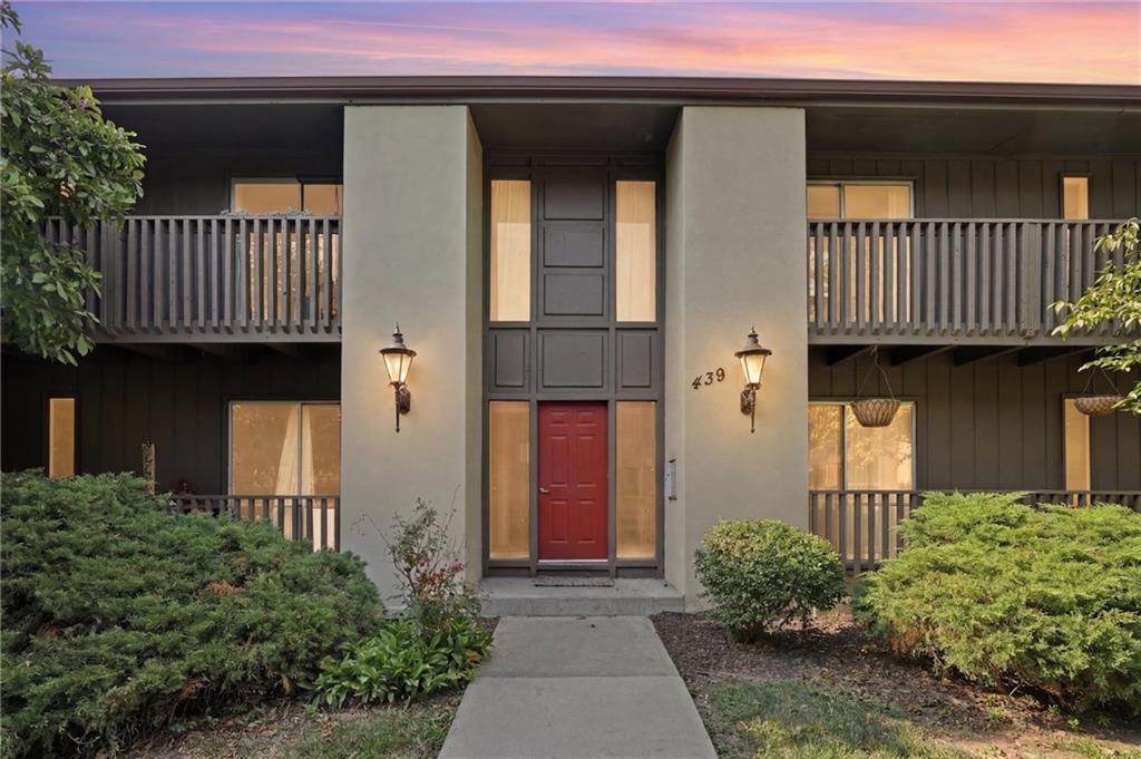Photo of 439 W 104th Street #D Kansas City MO 64114