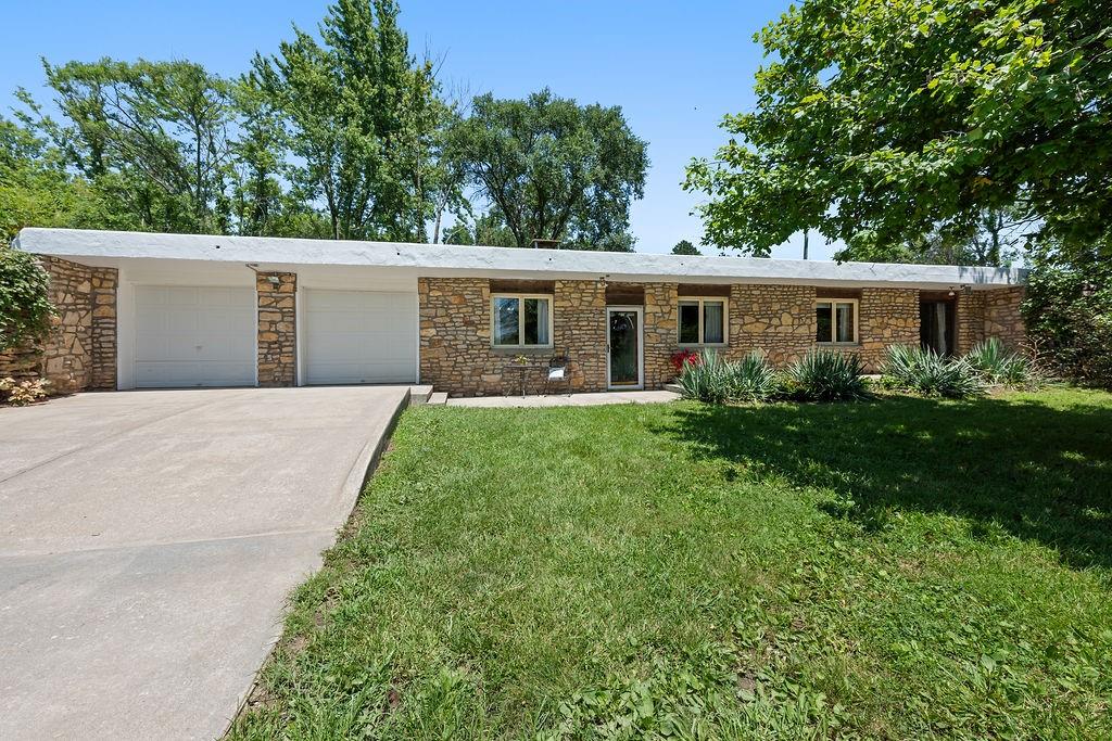 Photo of 1354 Woodland Road Oak Grove MO 64075