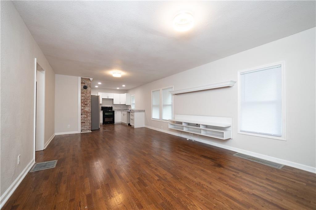 Photo of 3947 N Bales Avenue Kansas City MO 64117