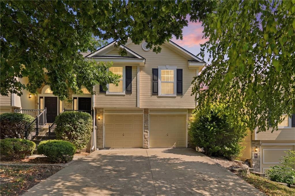 Photo of 1306 Ashley Drive Grain Valley MO 64029