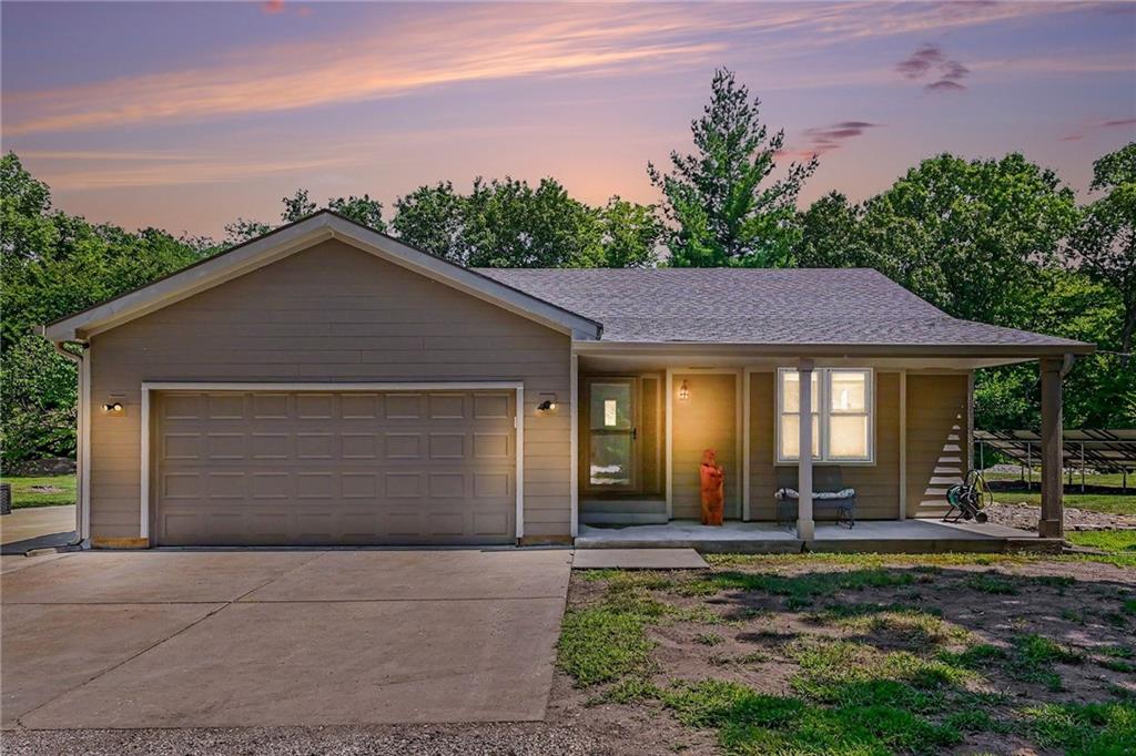 Photo of 24451 Chieftain Road Lawrence KS 66044