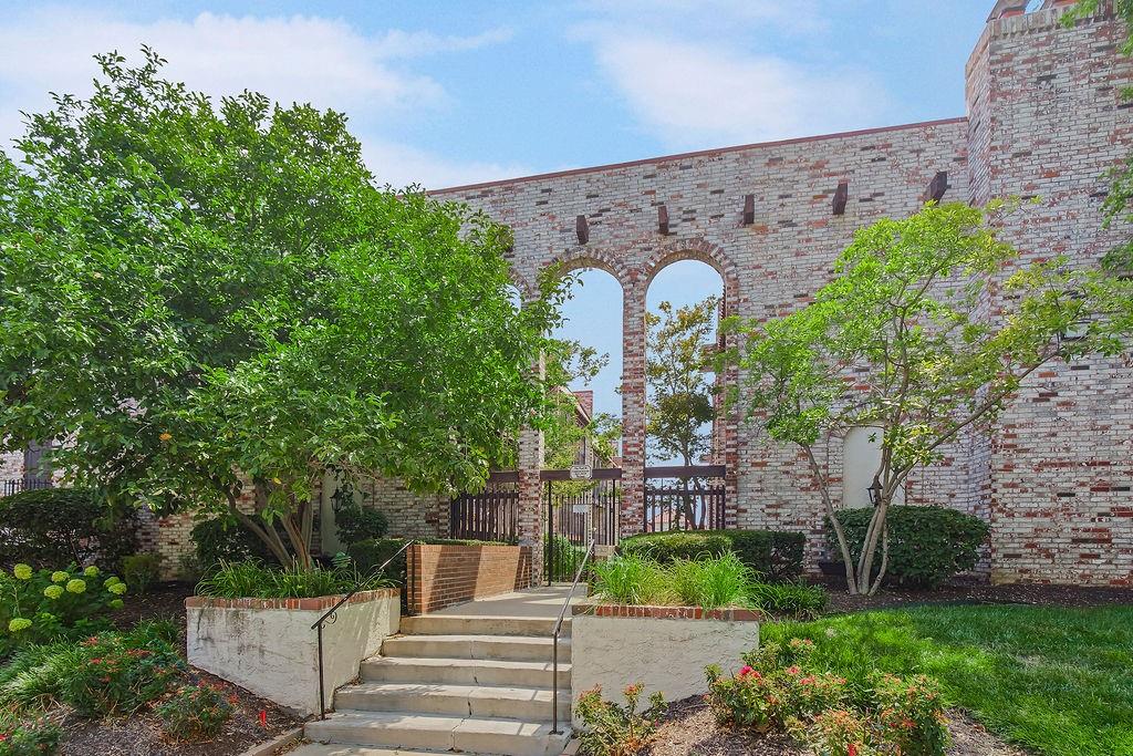 Photo of 5013 Walnut Street #C Kansas City MO 64112