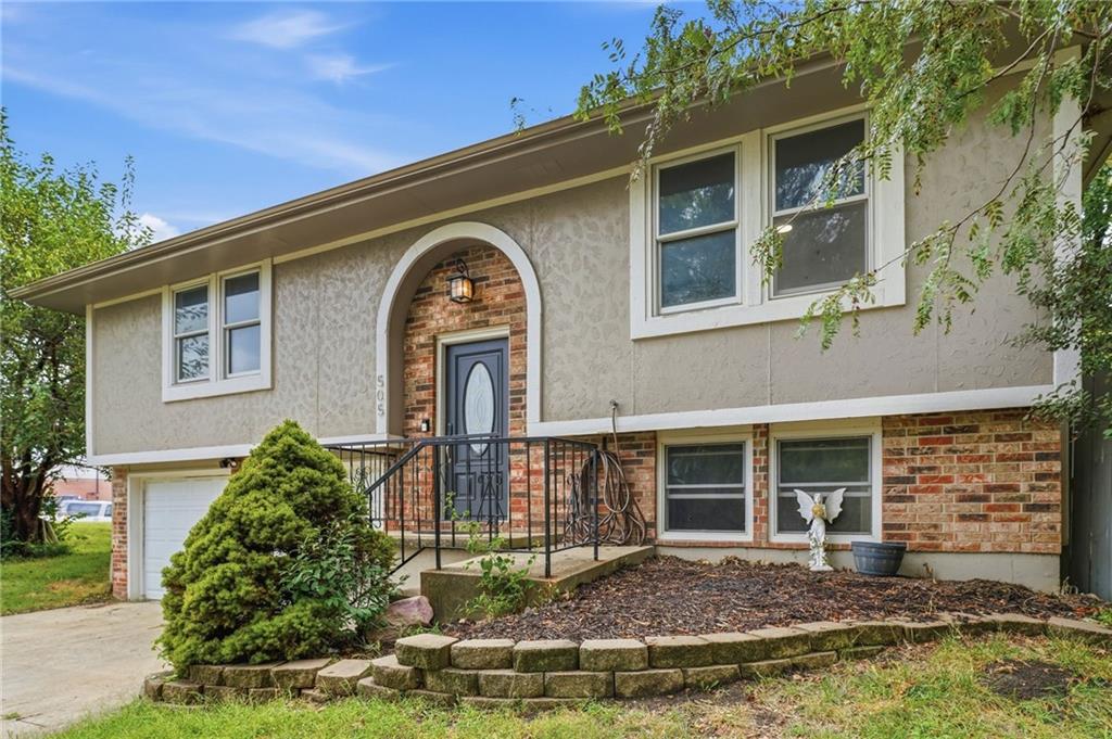 Photo of 505 S 5th Terrace Odessa MO 64076