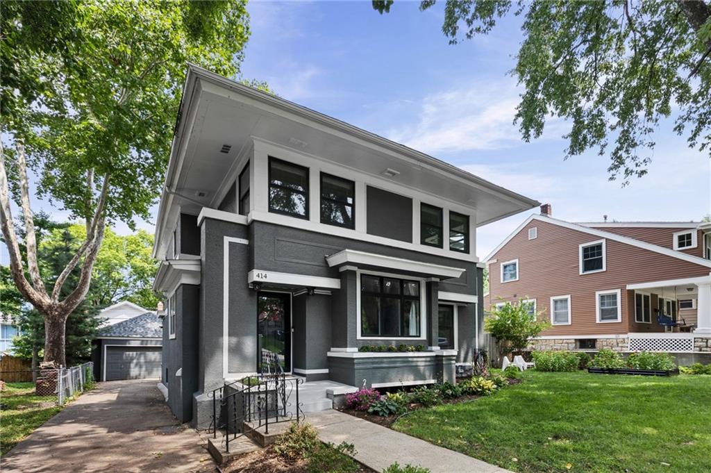 Photo of 414 W 61st Street Kansas City MO 64113