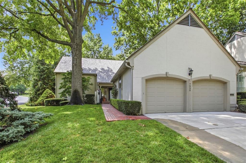 Photo of 7930 Bristol Court Prairie Village KS 66208