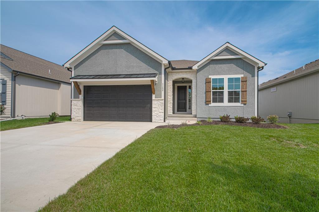 Photo of 1152 SW Whitby Drive Lee's Summit MO 64083