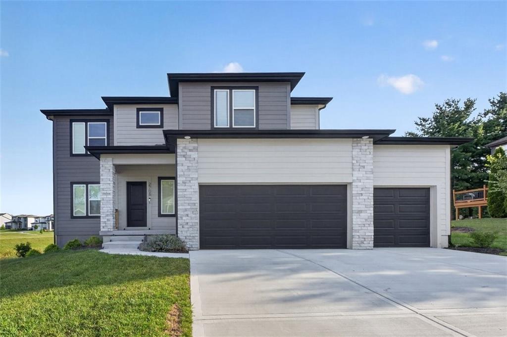 Photo of 2708 SW 12th Street Lee's Summit MO 64081