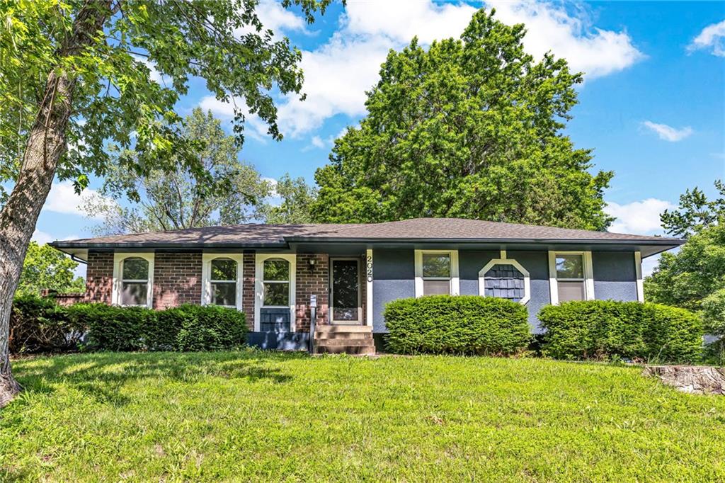 Photo of 2020 SW Morningside Drive Blue Springs MO 64015
