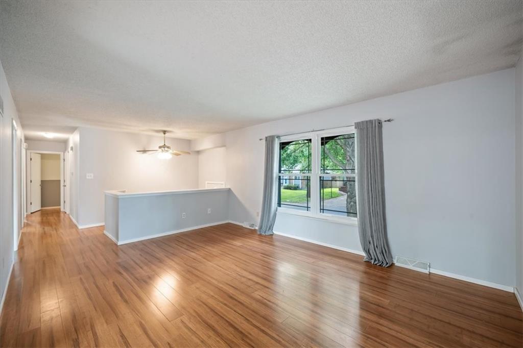 Photo of 417 Stonewall Drive Blue Springs MO 64014
