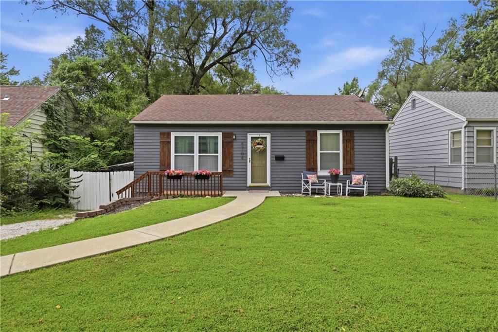 Photo of 6704 Harris Avenue Kansas City MO 64133