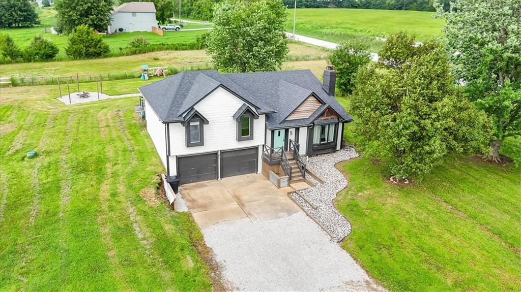 Photo of 1411 NW 200th Road Holden MO 64040