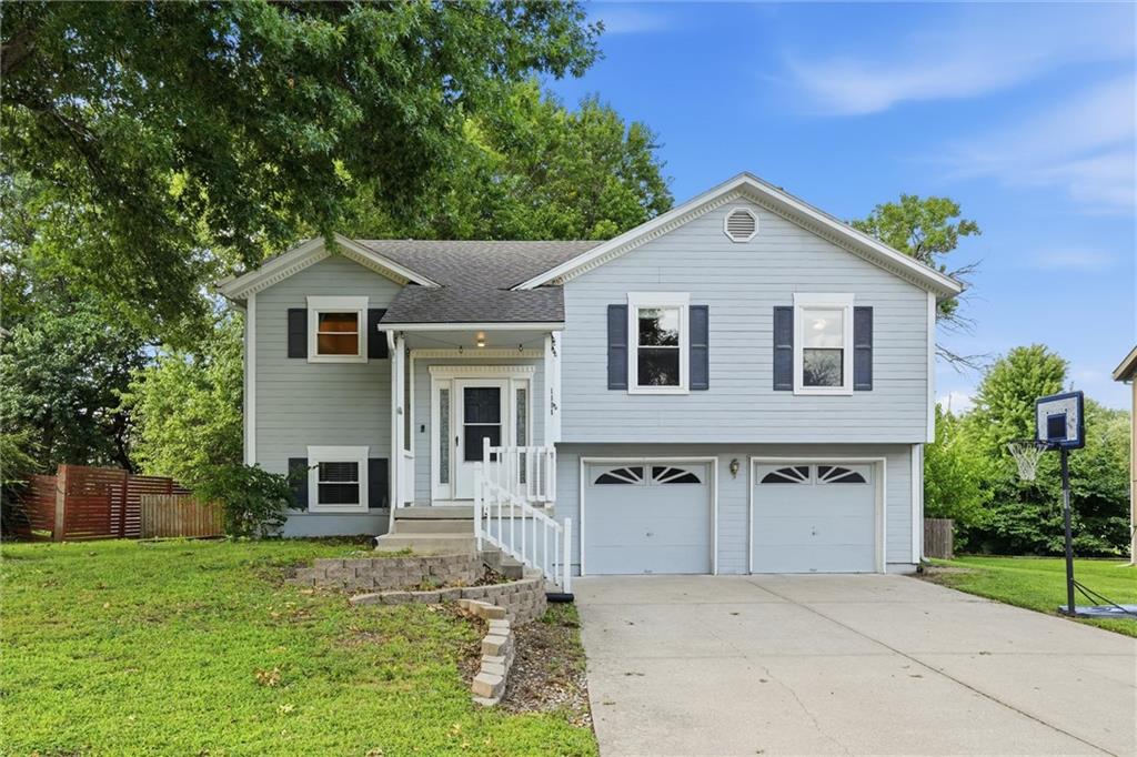 Photo of 1104 Park Drive Greenwood MO 64034