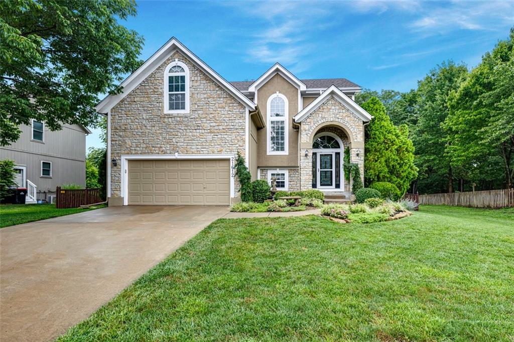 Photo of 21612 W 61 Street Shawnee KS 66218