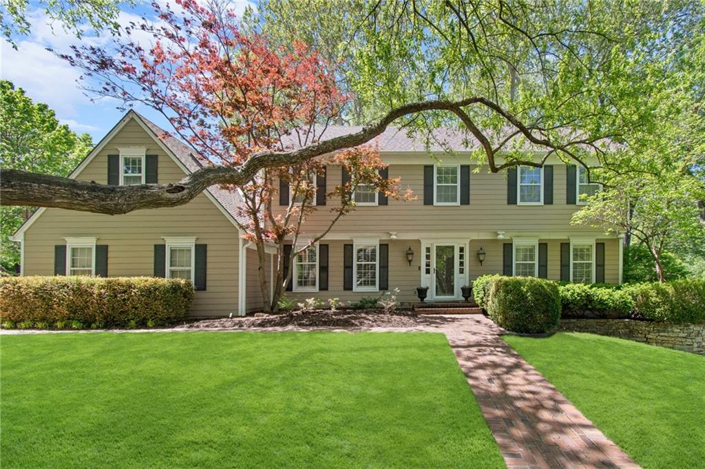 Photo of 8740 Ensley Lane Leawood KS 66206