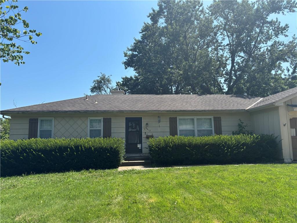 Photo of 5913 W 101st Place Overland Park KS 66207