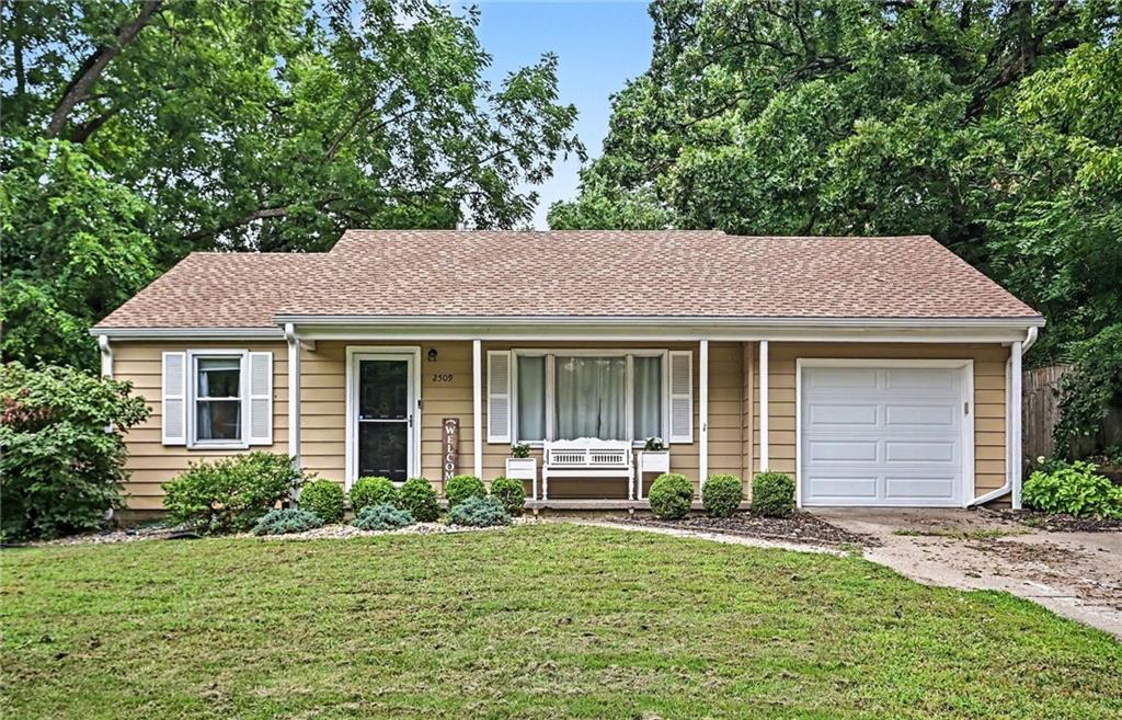 Photo of 2509 NE 46th Terrace Kansas City MO 64116