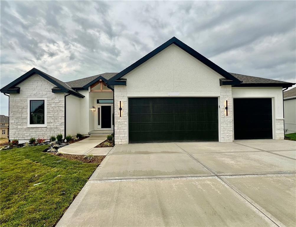 Photo of 528 Skyview Lane Liberty MO 64068