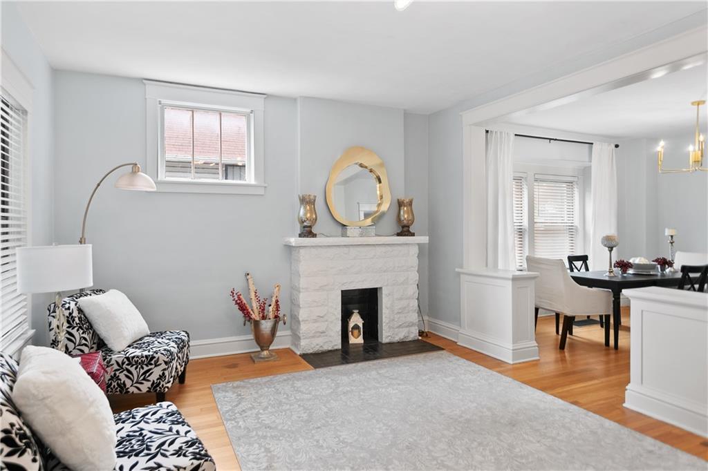 Photo of 4004 Bell Street Kansas City MO 64111