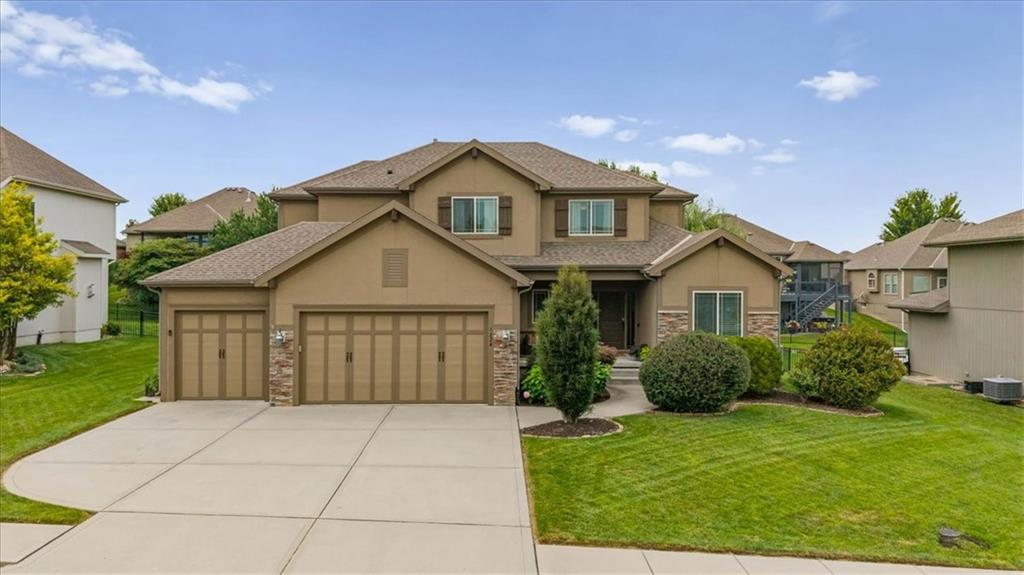 Photo of 1224 Kingsland Circle Raymore MO 64083