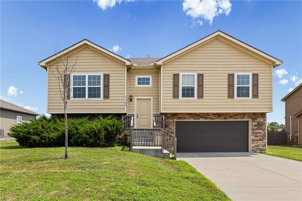 Photo of 11109 N Jefferson Street Kansas City MO 64155