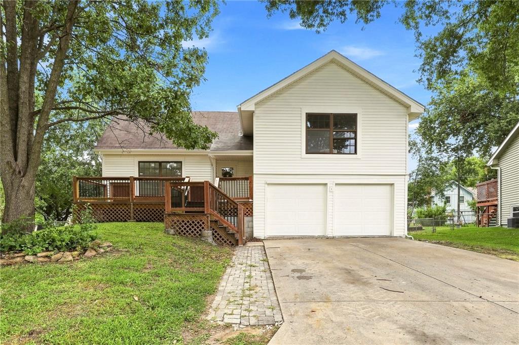 Photo of 1517 Scarborough Street Olathe KS 66062