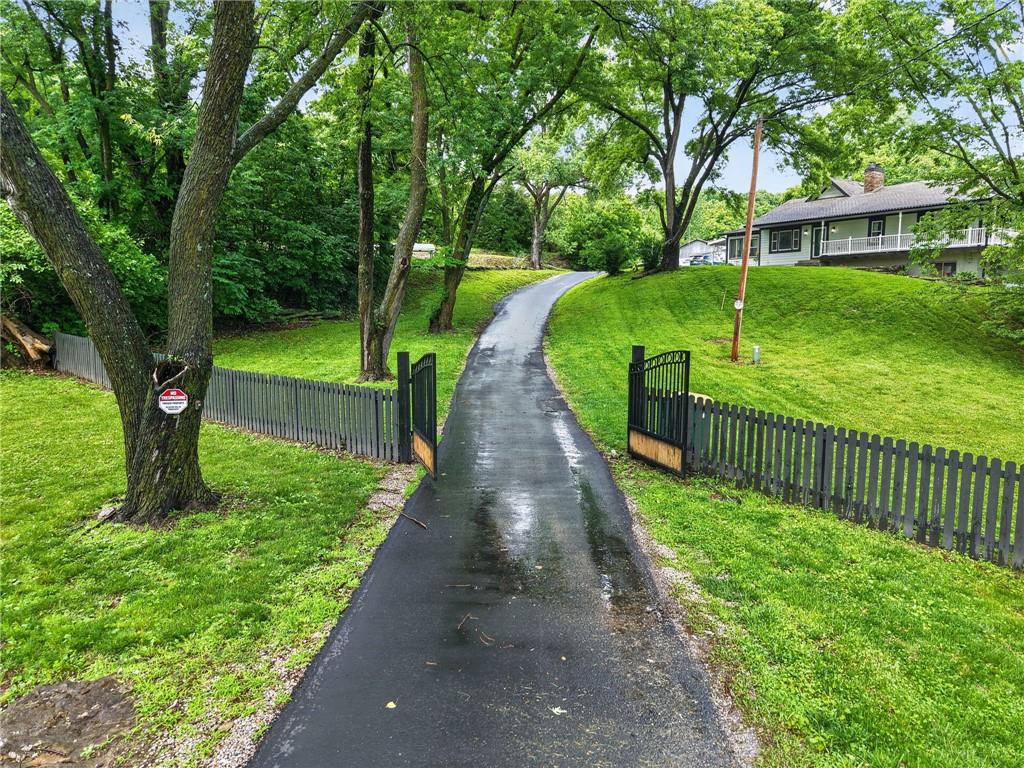 Photo of 9800 Hutton Road Kansas City KS 66109