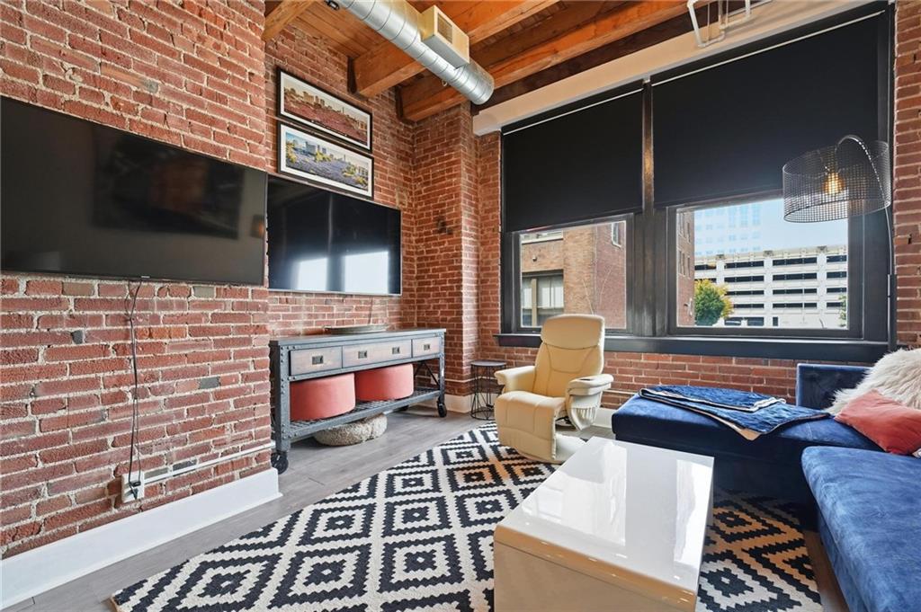 Photo of 706 Broadway Boulevard #201 Kansas City MO 64105