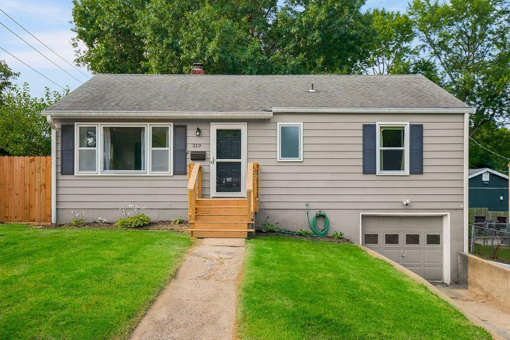 Photo of 319 E 82nd Street Kansas City MO 64114