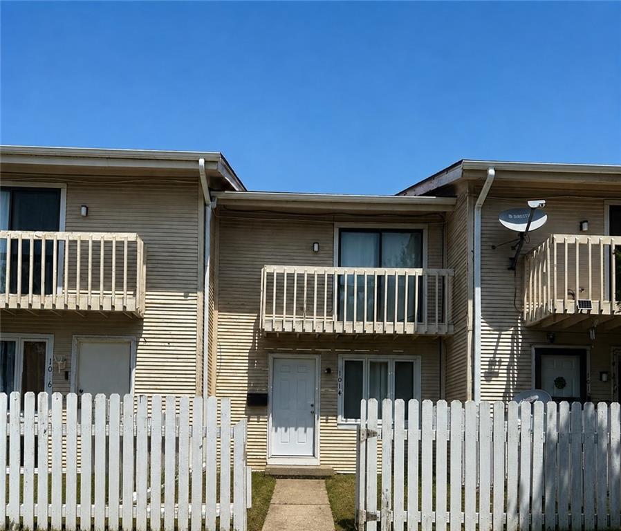 Photo of 1014 W Maple Avenue #2 Independence MO 64050