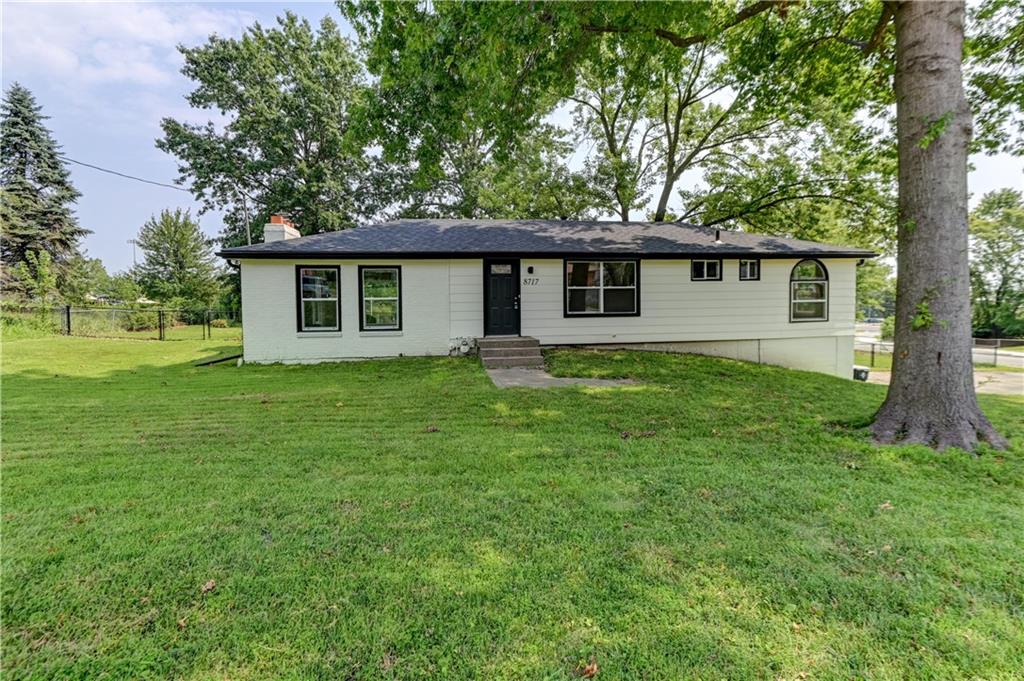 Photo of 8717 Old Stagecoach Road Kansas City MO 64154