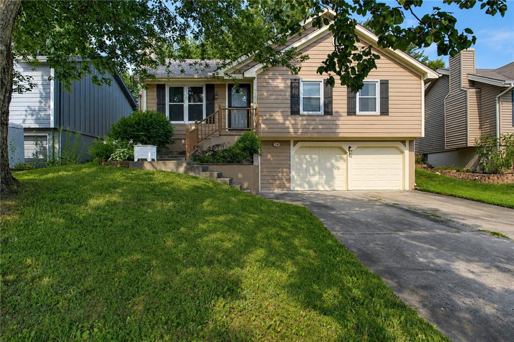 Photo of 11216 N Donnelly Avenue Kansas City MO 64157