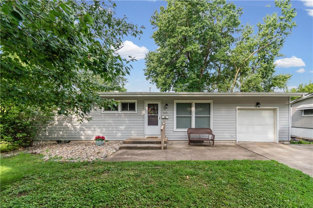 Photo of 6104 N Euclid Avenue Gladstone MO 64118