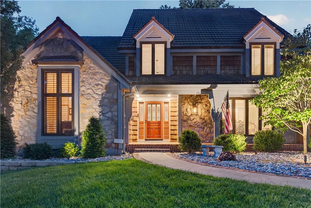 Photo of 10703 W 124 Street Overland Park KS 66213
