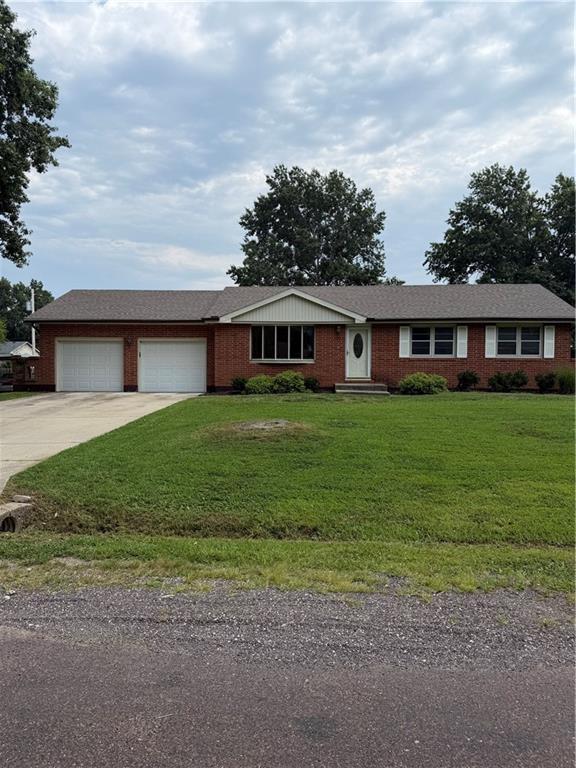 Photo of 1605 S Pine Street Holden MO 64040